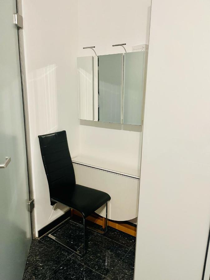 Nasa Wohnung Uerdingen Krefeld Esterno foto