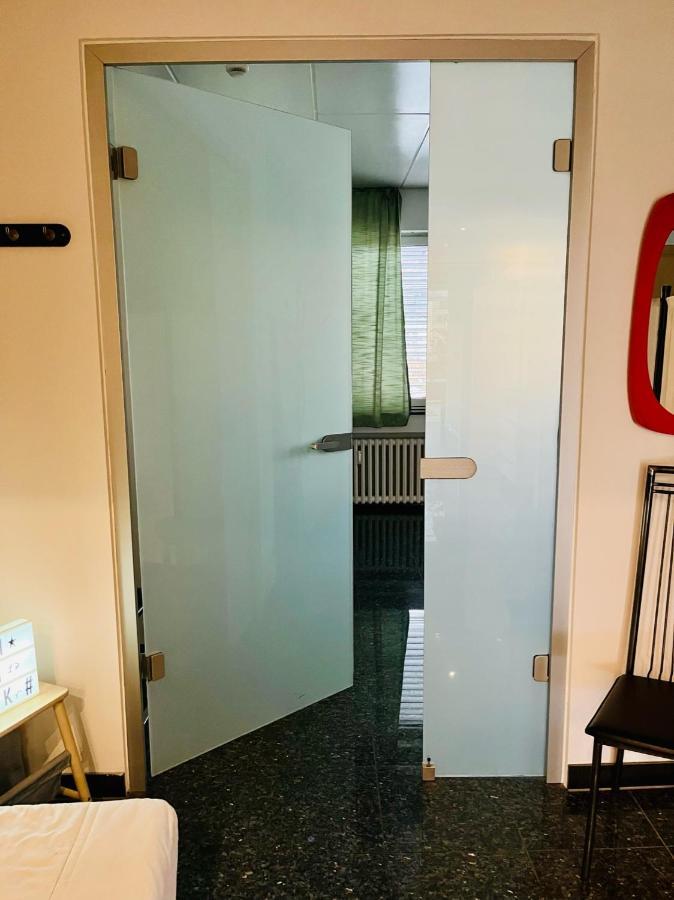 Nasa Wohnung Uerdingen Krefeld Esterno foto